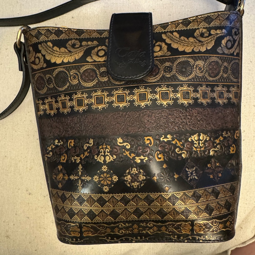 Calja Italian Leather Purse